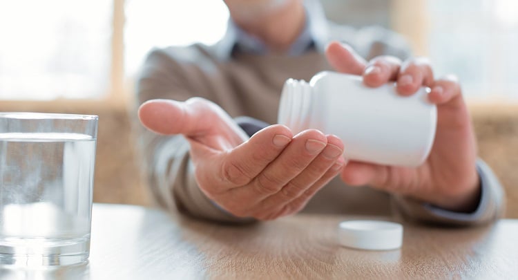 8 Effective Medication Reminder Strategies for Seniors and Relatives