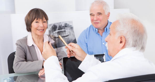 5 Dental Concerns of Aging Seniors