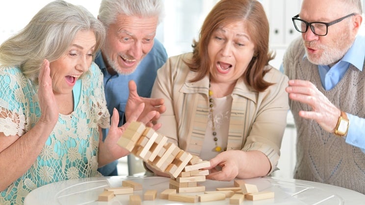 Enjoyable and Safe Activities to Do with Seniors